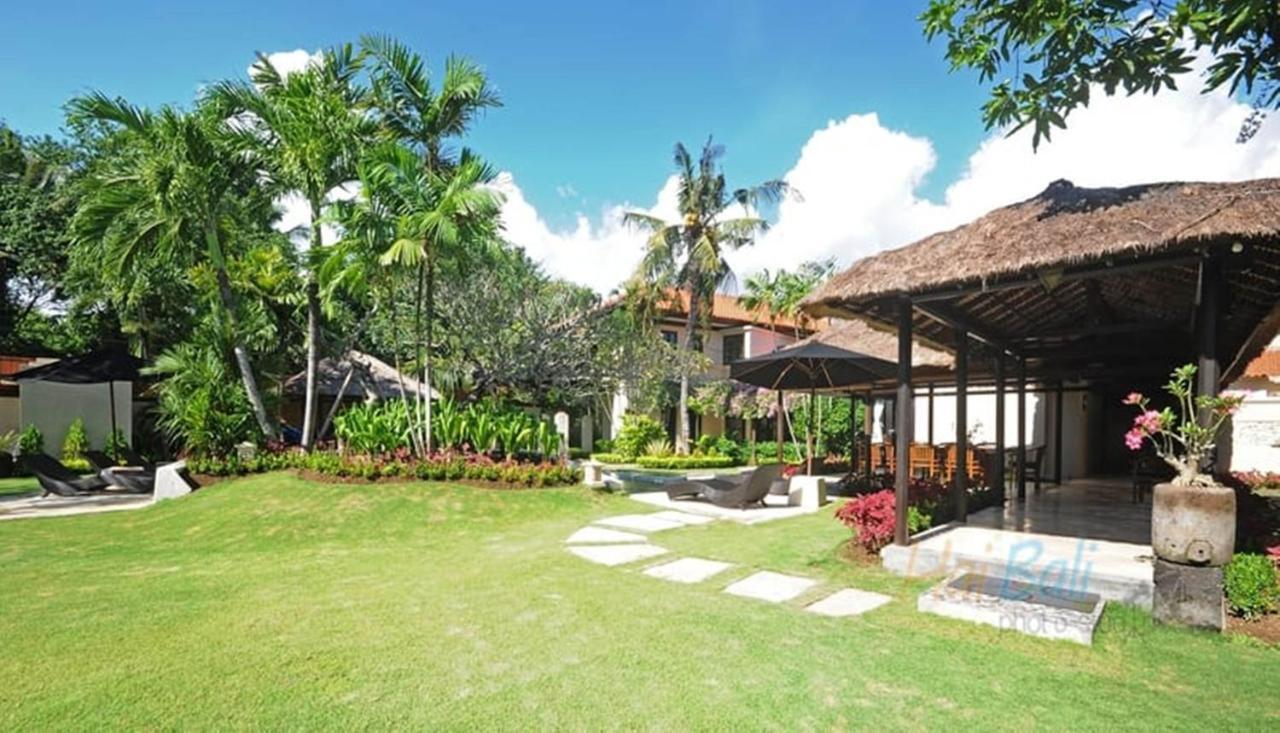 Villa Seminyak William Buitenkant foto