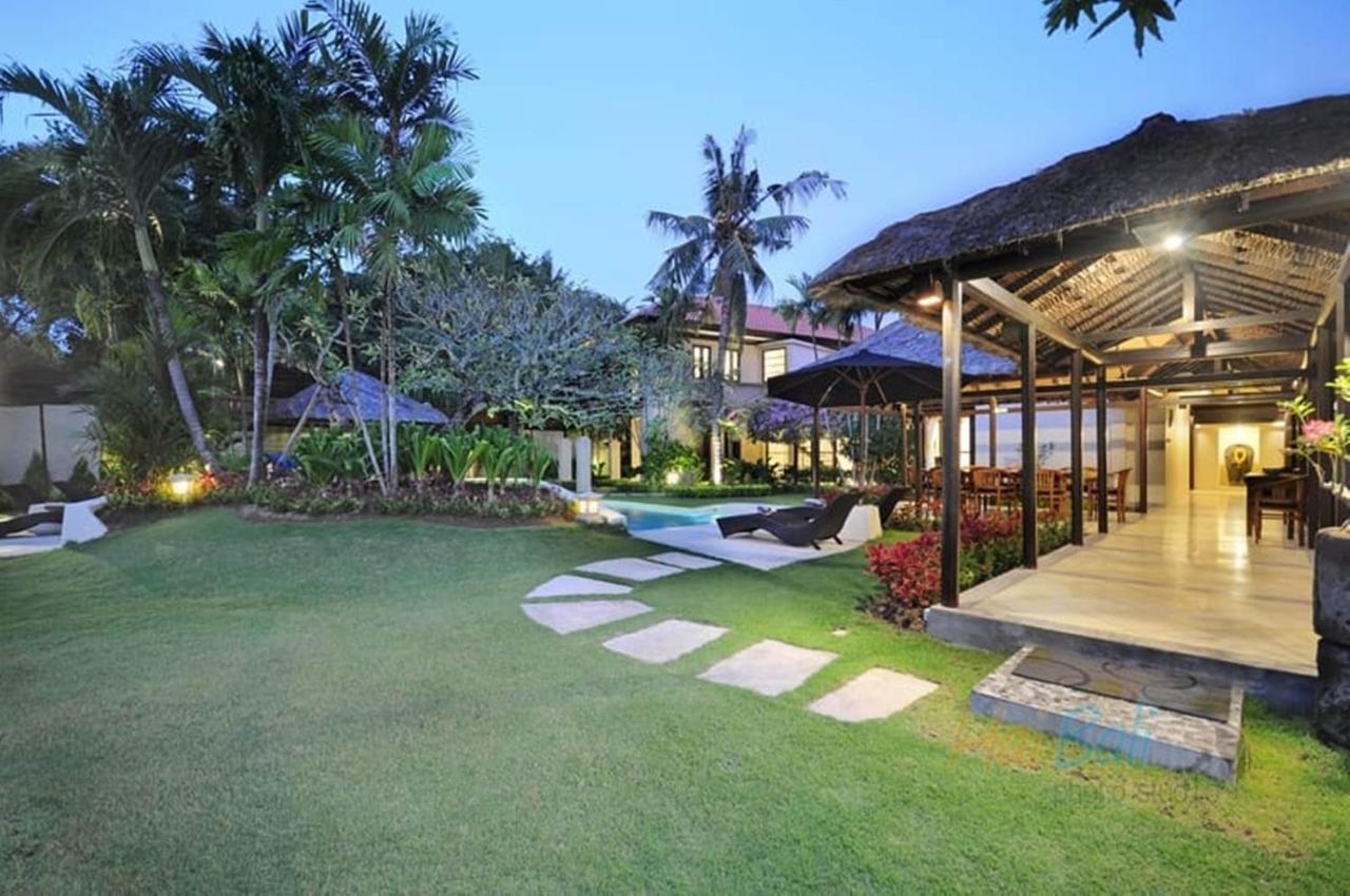 Villa Seminyak William Buitenkant foto