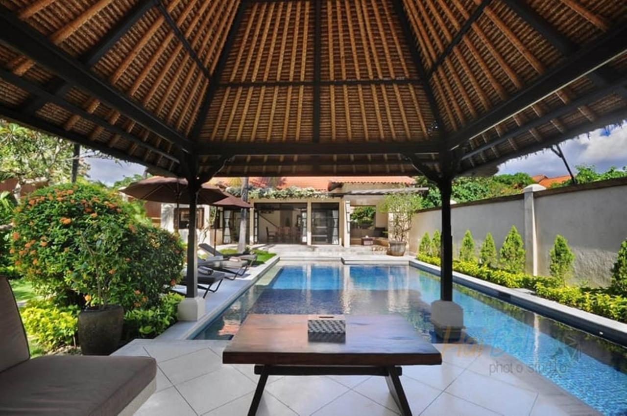 Villa Seminyak William Buitenkant foto